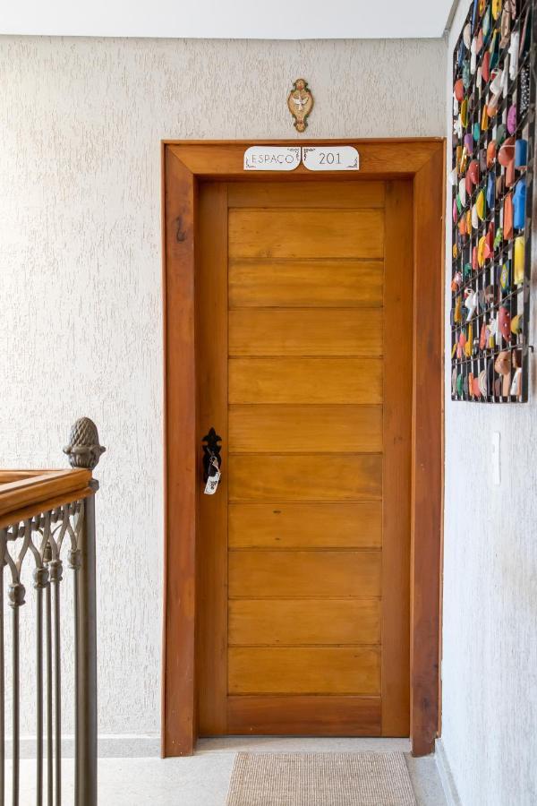 Espaco 250: Mobiliado Com 3 Quartos E Comodidades Modernas